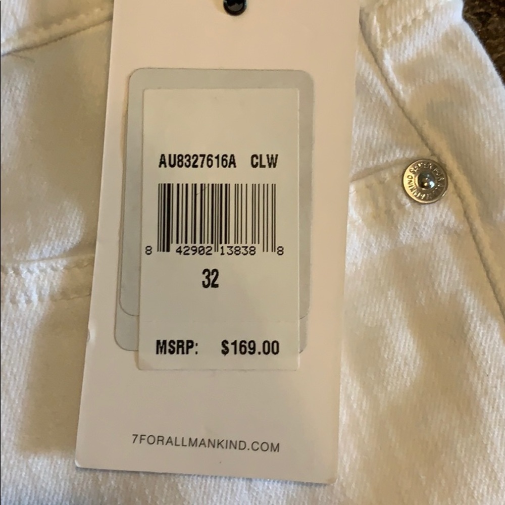 7 for all mankind. New with tags. Ankle skinny